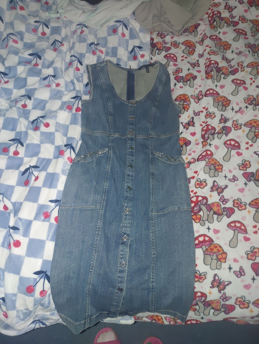 Sleeveless Button-Front Denim Dress in Medium Blue